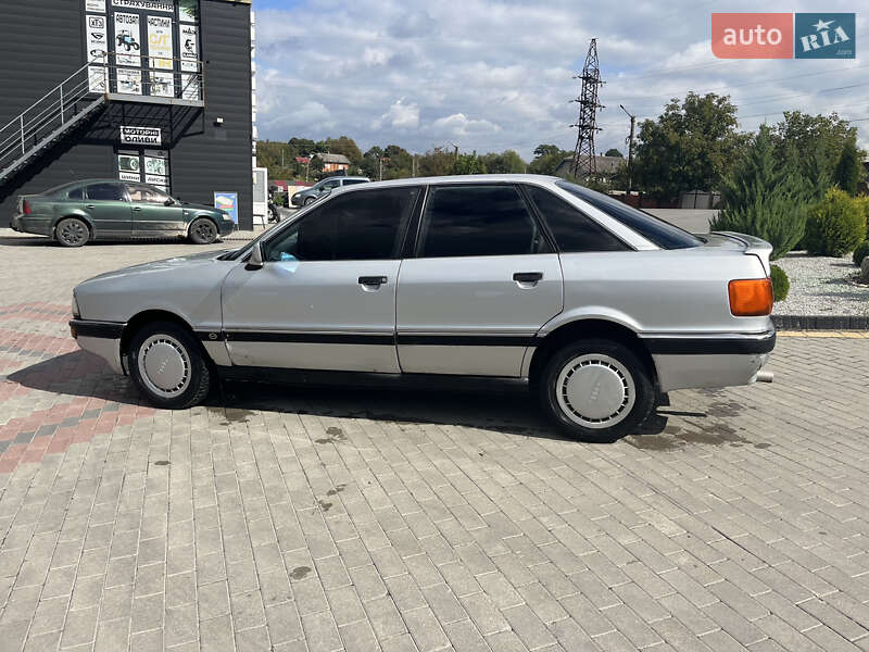 Седан Audi 90 1988 в Городенці