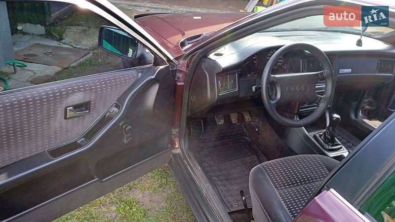 Седан Audi 90 1991 в Кролевце