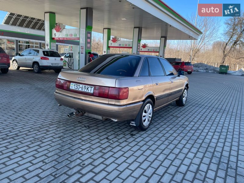 Седан Audi 90 1989 в Житомире