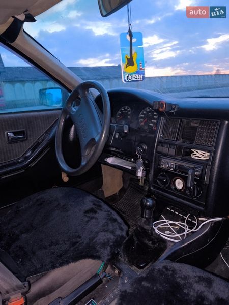 Седан Audi 90 1987 в Калуше