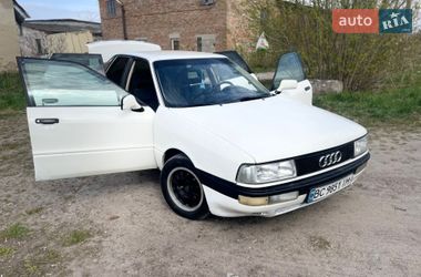 Седан Audi 90 1987 в Радехове