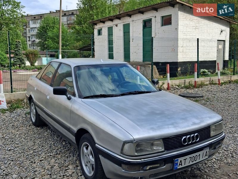 Седан Audi 90 1989 в Калуші