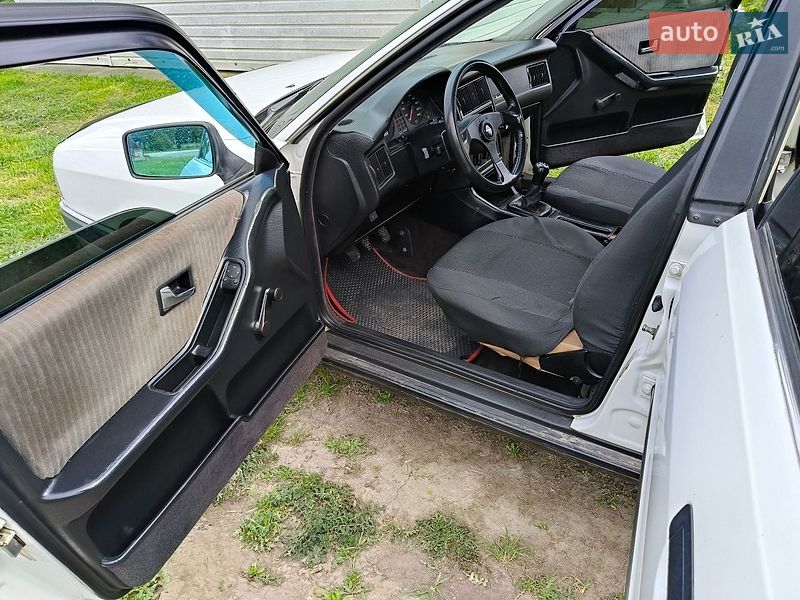 Седан Audi 90 1988 в Орлах фото 6 Седан Audi 90 1988 в Орлах