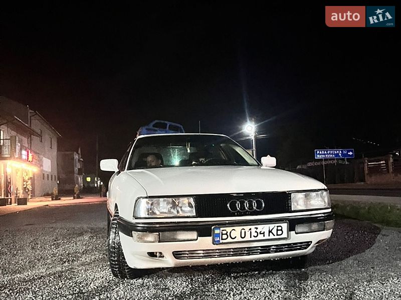 Седан Audi 90 1989 в Великих Мостах