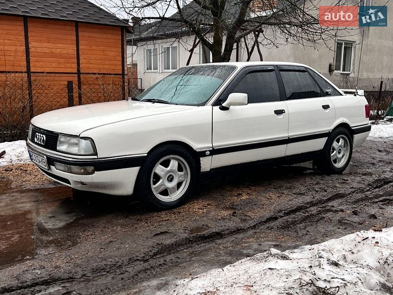 Седан Audi 90 1989 в Великих Мостах