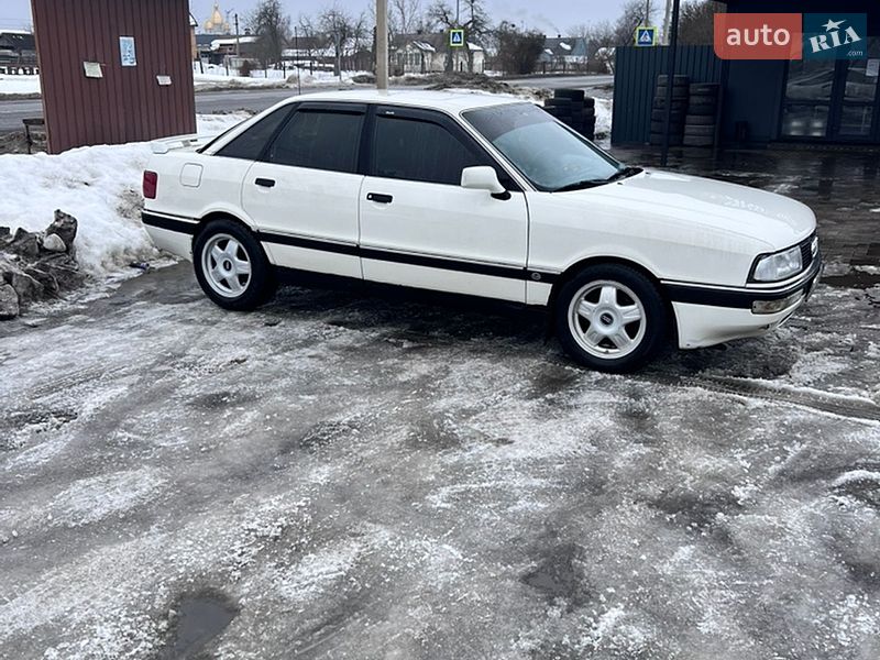 Седан Audi 90 1989 в Великих Мостах