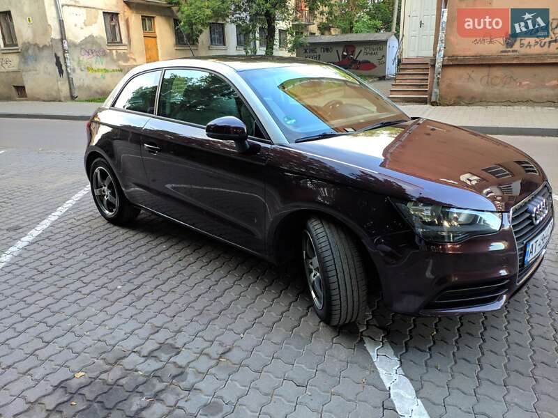 Хетчбек Audi A1 2010 в Івано-Франківську