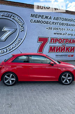 Хэтчбек Audi A1 2011 в Хмельницком