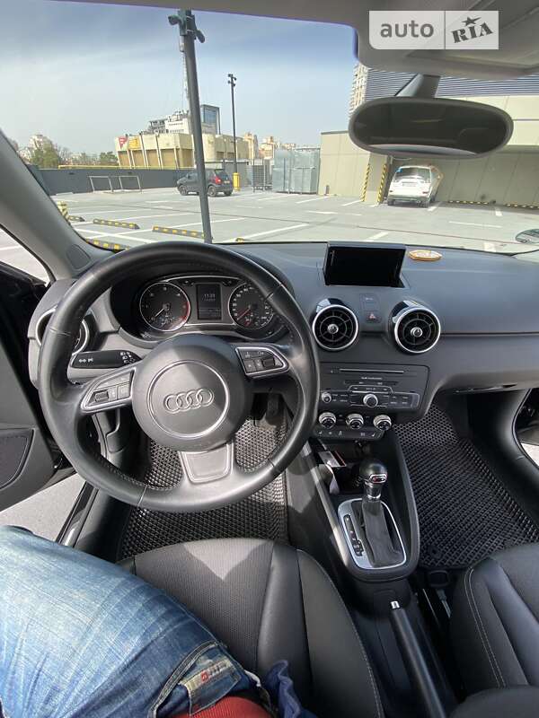 Хэтчбек Audi A1 2015 в Киеве