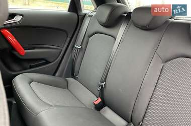 Хэтчбек Audi A1 2014 в 