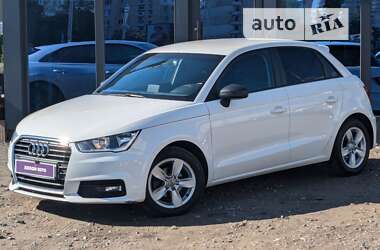 Хэтчбек Audi A1 2016 в Киеве