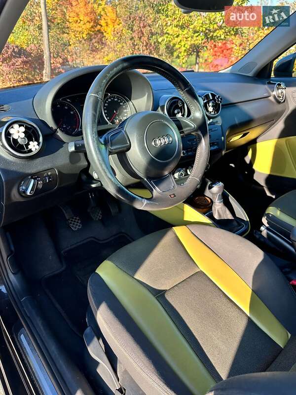 Хэтчбек Audi A1 2011 в Ровно