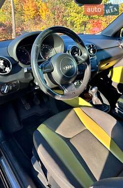 Хетчбек Audi A1 2011 в 