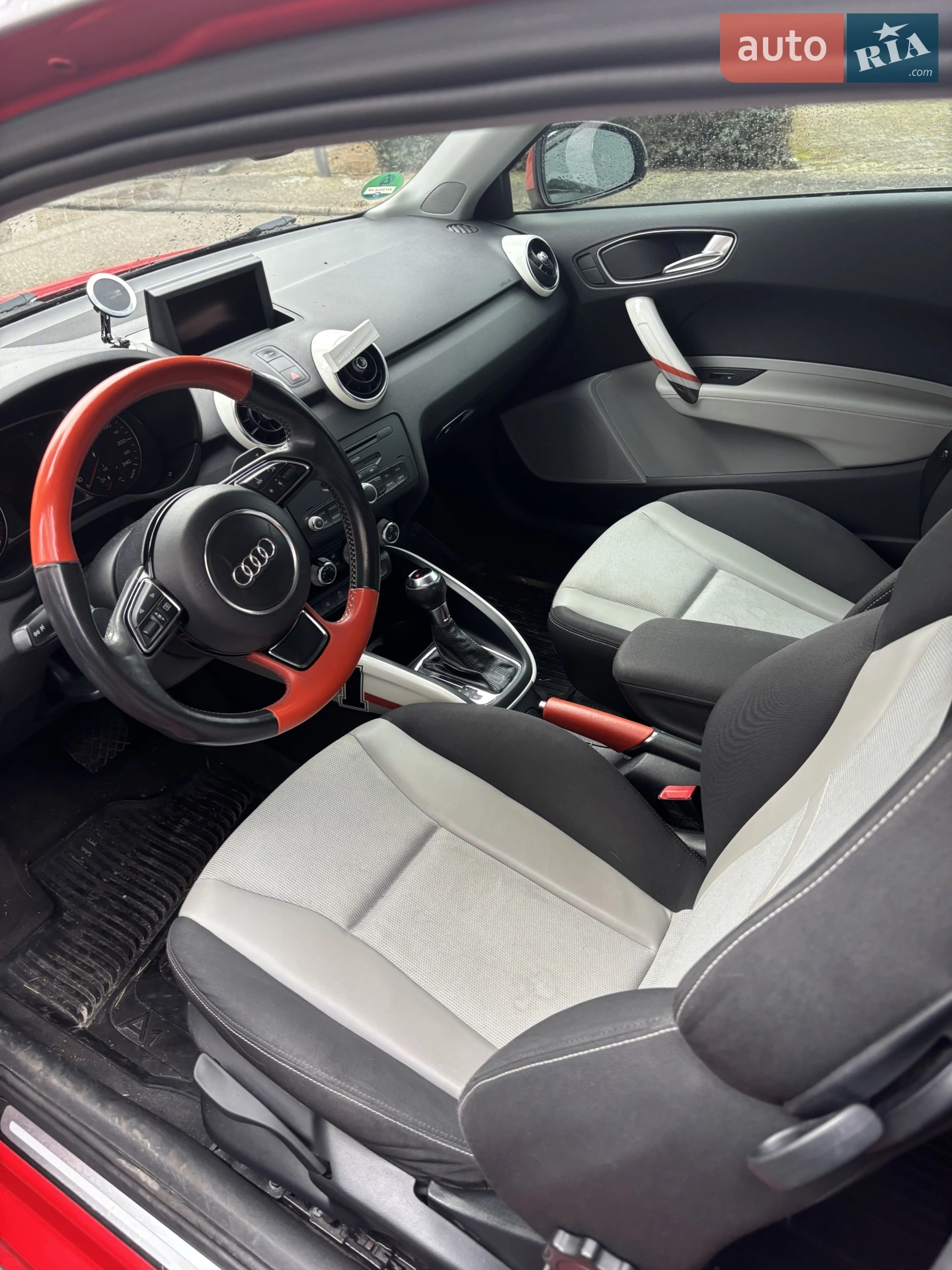 2010 Audi A1 - мініатюра 2