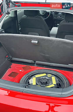Хетчбек Audi A1 2012 в 