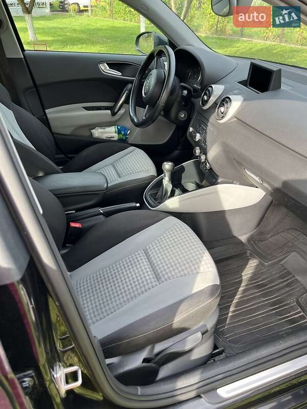 Хэтчбек Audi A1 2012 в Львове