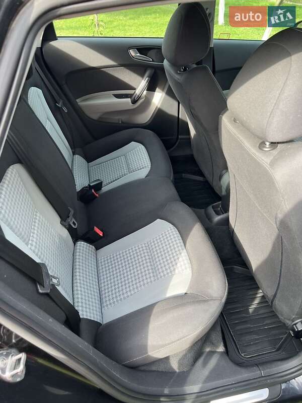 Хэтчбек Audi A1 2012 в Львове