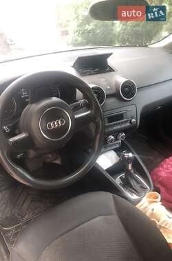 Универсал Audi A1 2012 в 