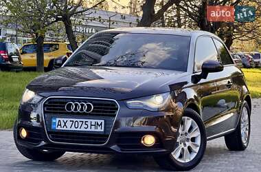 Хэтчбек Audi A1 2011 в 