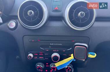 Хэтчбек Audi A1 2011 в 