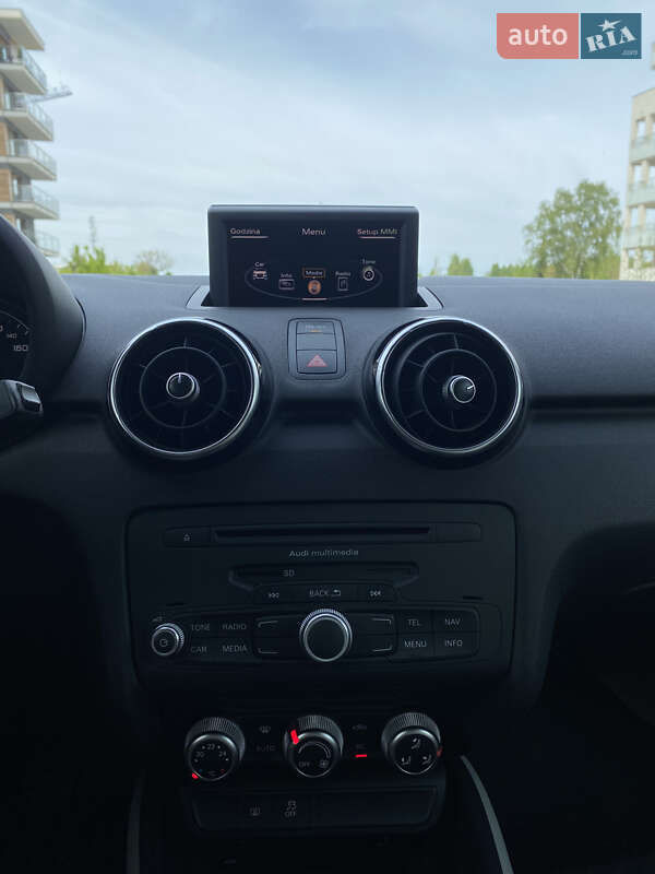 Хэтчбек Audi A1 2010 в Львове