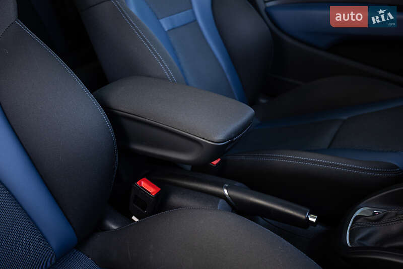 Хэтчбек Audi A1 2015 в Киеве