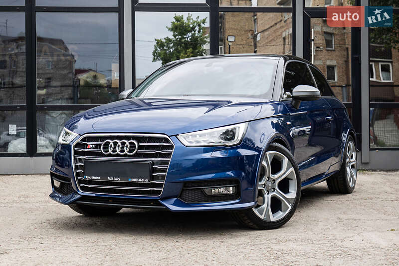 Хэтчбек Audi A1 2015 в 