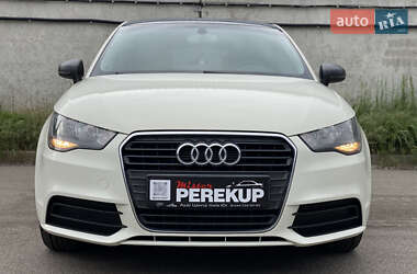 Хэтчбек Audi A1 2013 в 