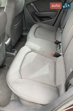 Хэтчбек Audi A1 2013 в 