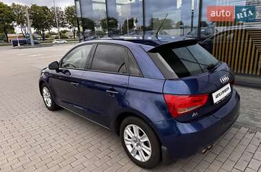 Хэтчбек Audi A1 2013 в 