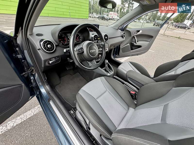 Хэтчбек Audi A1 2015 в Киеве