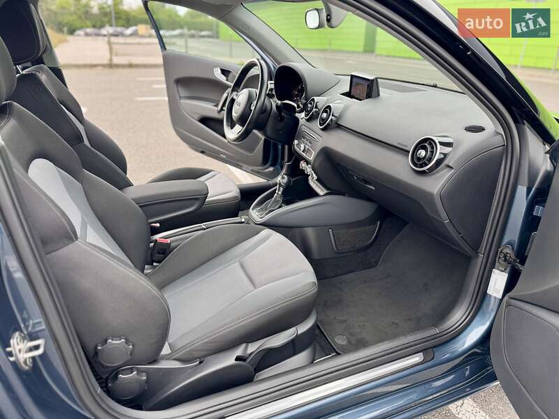 Хэтчбек Audi A1 2015 в Киеве