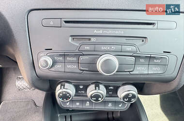 Хэтчбек Audi A1 2011 в 