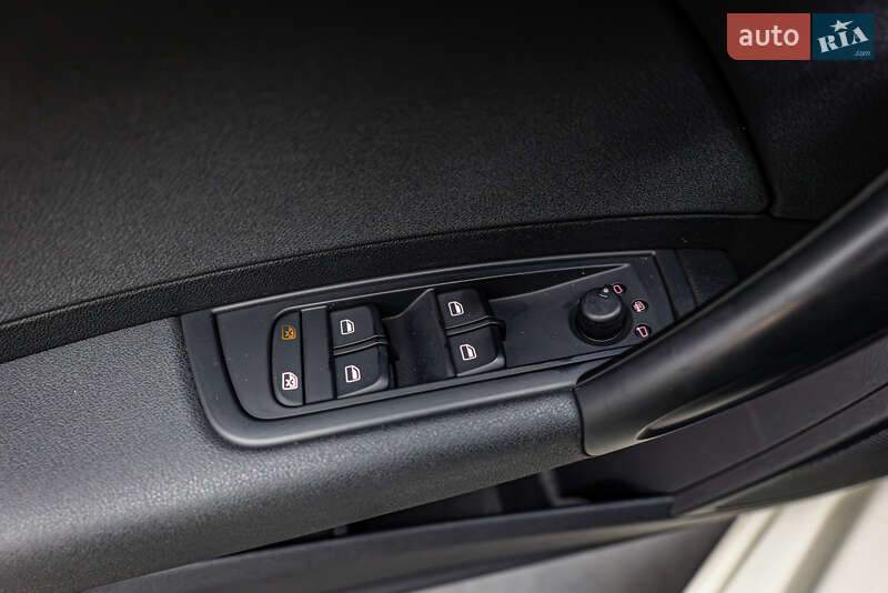 Хэтчбек Audi A1 2013 в Киеве