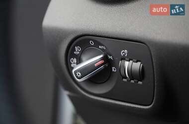 Хэтчбек Audi A1 2015 в 