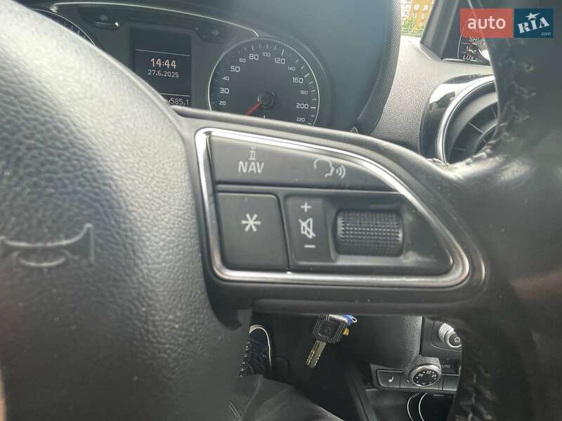 Хэтчбек Audi A1 2011 в Киеве