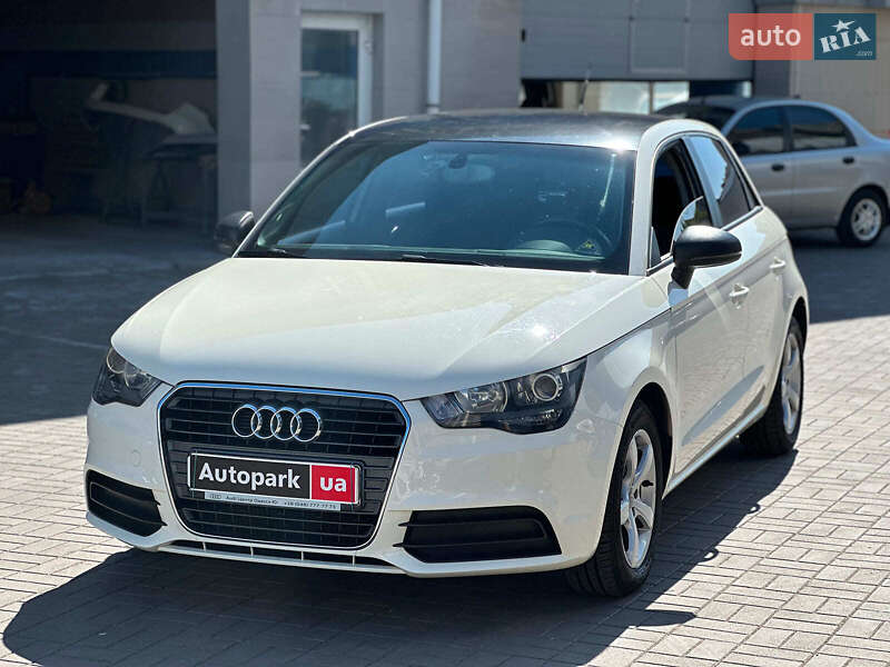 Хэтчбек Audi A1 2014 в 
