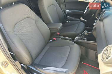 Хэтчбек Audi A1 2014 в 