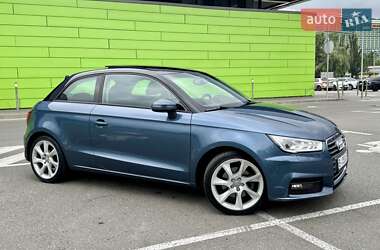 Хэтчбек Audi A1 2015 в 