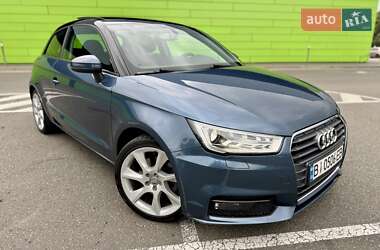 Хэтчбек Audi A1 2015 в 
