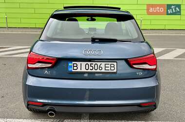 Хэтчбек Audi A1 2015 в 