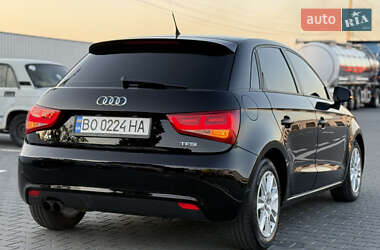 Хэтчбек Audi A1 2012 в 