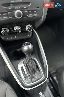 Хэтчбек Audi A1 2012 в 