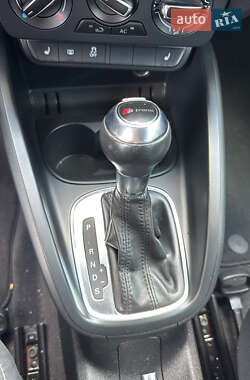 Хэтчбек Audi A1 2011 в 