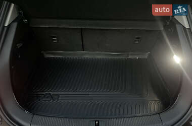 Хэтчбек Audi A1 2013 в 