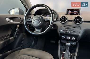 Хэтчбек Audi A1 2013 в 
