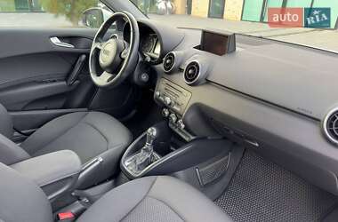 Хэтчбек Audi A1 2013 в 