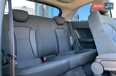 Хэтчбек Audi A1 2011 в 