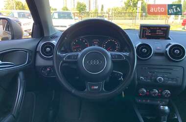 Хэтчбек Audi A1 2011 в 