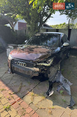Хетчбек Audi A1 2011 в 